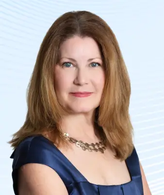 Kelly Slavitt Headshot